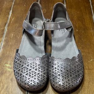 Earth Origins Bronnie Perforated Shimmering Bronze Shoes with strap - leather